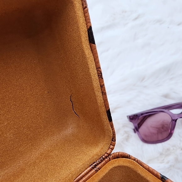 MCM authetic 52MM SIMPLE LOGO SUNGLASSES IN PURPLE new with tags - Picture 6 of 16